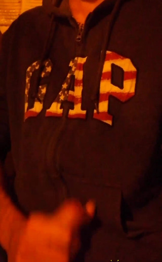 Camilo Brown: Vyhonění z mého domu s auty projíždějícími kolem