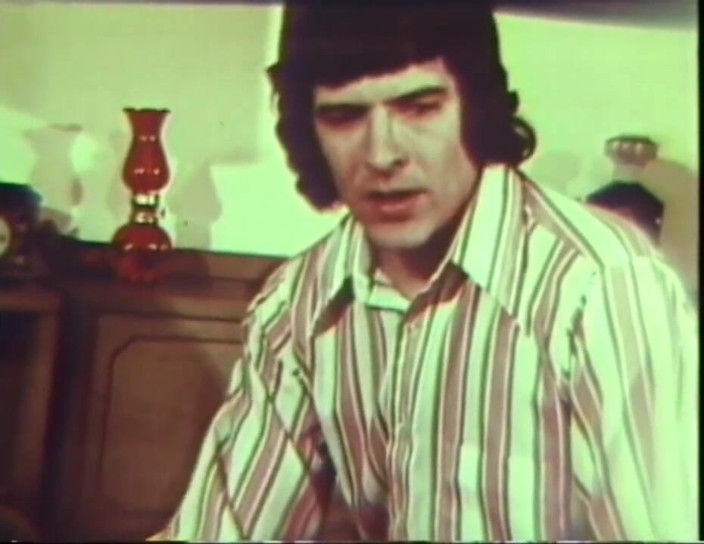 Vintage Usa: Hot vintage sex for a sexy brunette