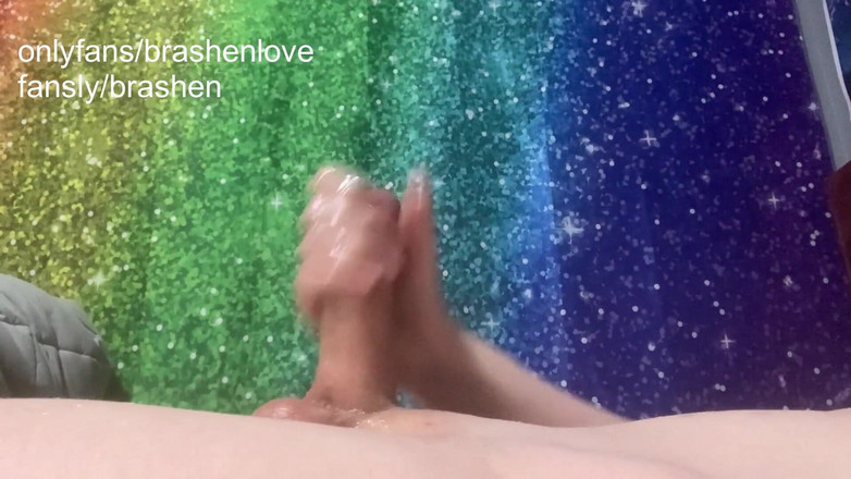 Brashen: Gay Teen Ashen hladí jeho roztomilý penis a stříká