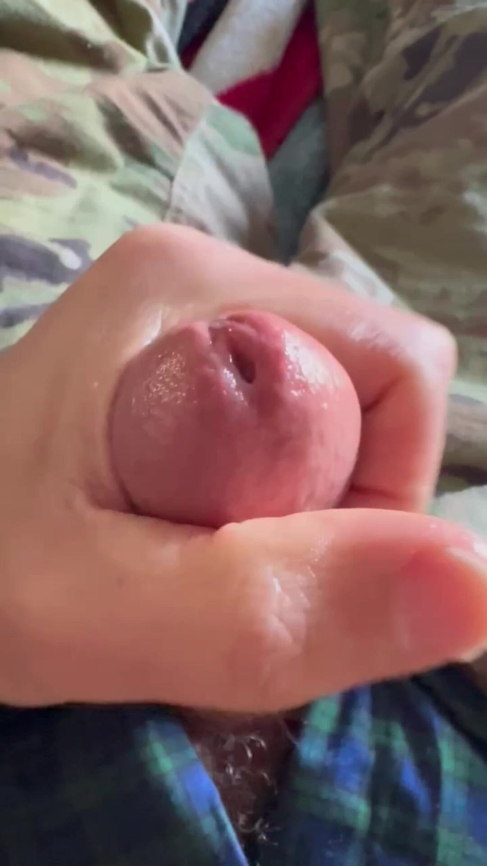 Gay Soldier Stuff: कुछ नए मुक्केबाज मेरे नए वीर्य के राग के रूप में बनाने के लिए! बहुत अच्छा लगता है कि मेरा लंड मेरे पैर के नीचे स्लाइड करता है