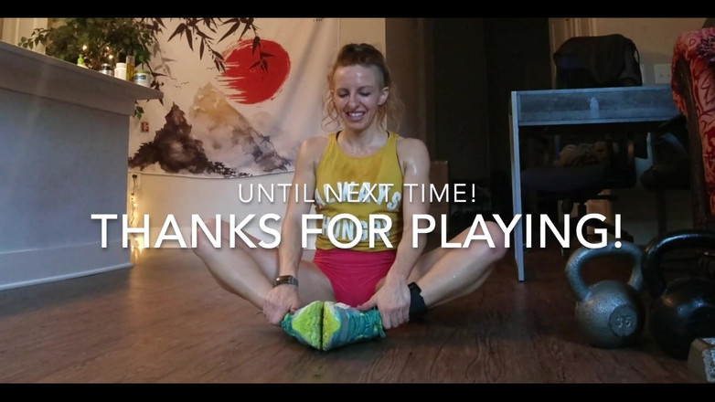 Lora Cross: Tabără virtuală de boot