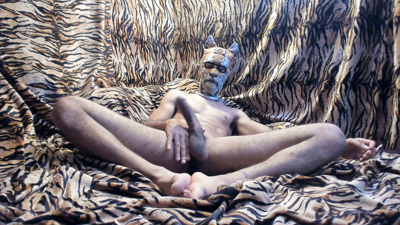 Arthur Eden aka Webcam God: 狂野的阴茎 第1集