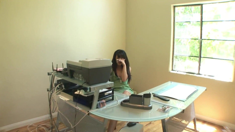 Sex All Together: Girl Works From Home and Friends Know How to Make...