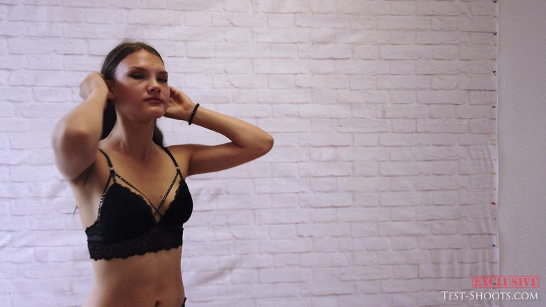 Test-Shoots: 예술 체조 선수 폴리나와 누드 비디오 캐스팅