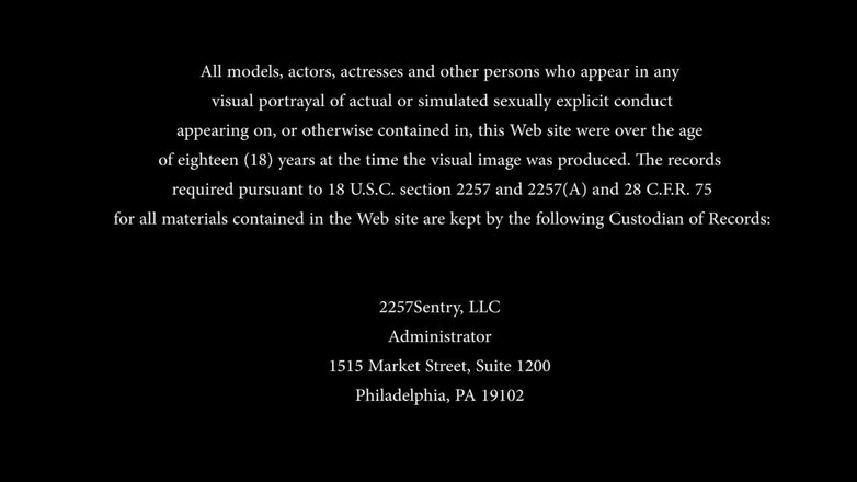 Assylum & Slavemouth: Gorąca czarna uległa zjedz ogromną ilość spermy z jej tyłka...