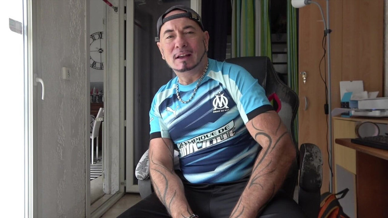 BAREBACK COMMUNITY: Futută de pula mare a prietenului meu