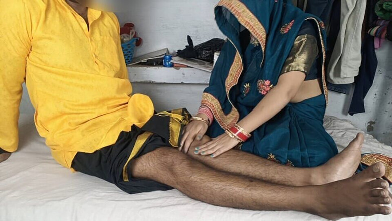 Pyaripooja22: 継娘と継父のロマンチックなセックスビデオ