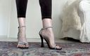Lady Victoria Valente: Seksowne sandały na obcasach i podkładki chroniące toe toe