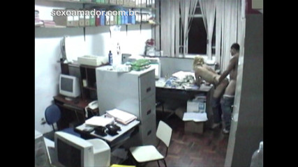 Amateurs videos: Horny employees having sex in the office after hours