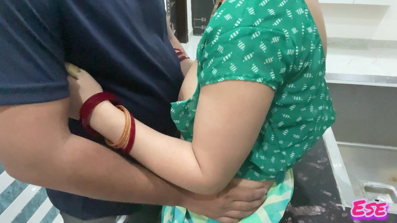 Sammy Sins: Desi macecha překvapí svého nevlastního syna na jeho narozeniny