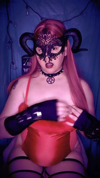 Demonic Lipstick Tit Flash