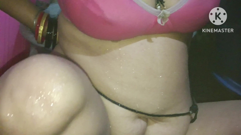 Anita yadav: Studio rău de Anit