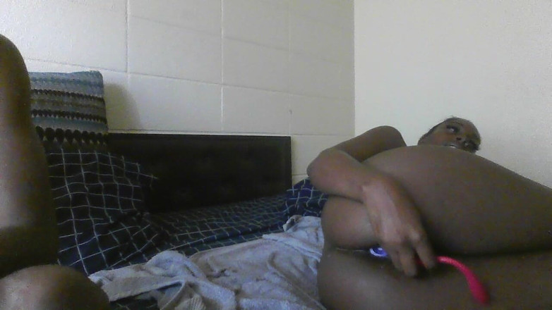 Monsterman: Ăn lồn đen gợi cảm