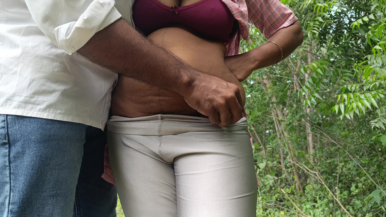 Magilmathi: Açık havada xxx