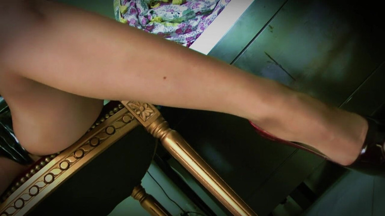 Goddess Celine: Strike a pose 2