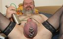 Buxte extreme: I Inflate My Scrotum With Laughing Gas!