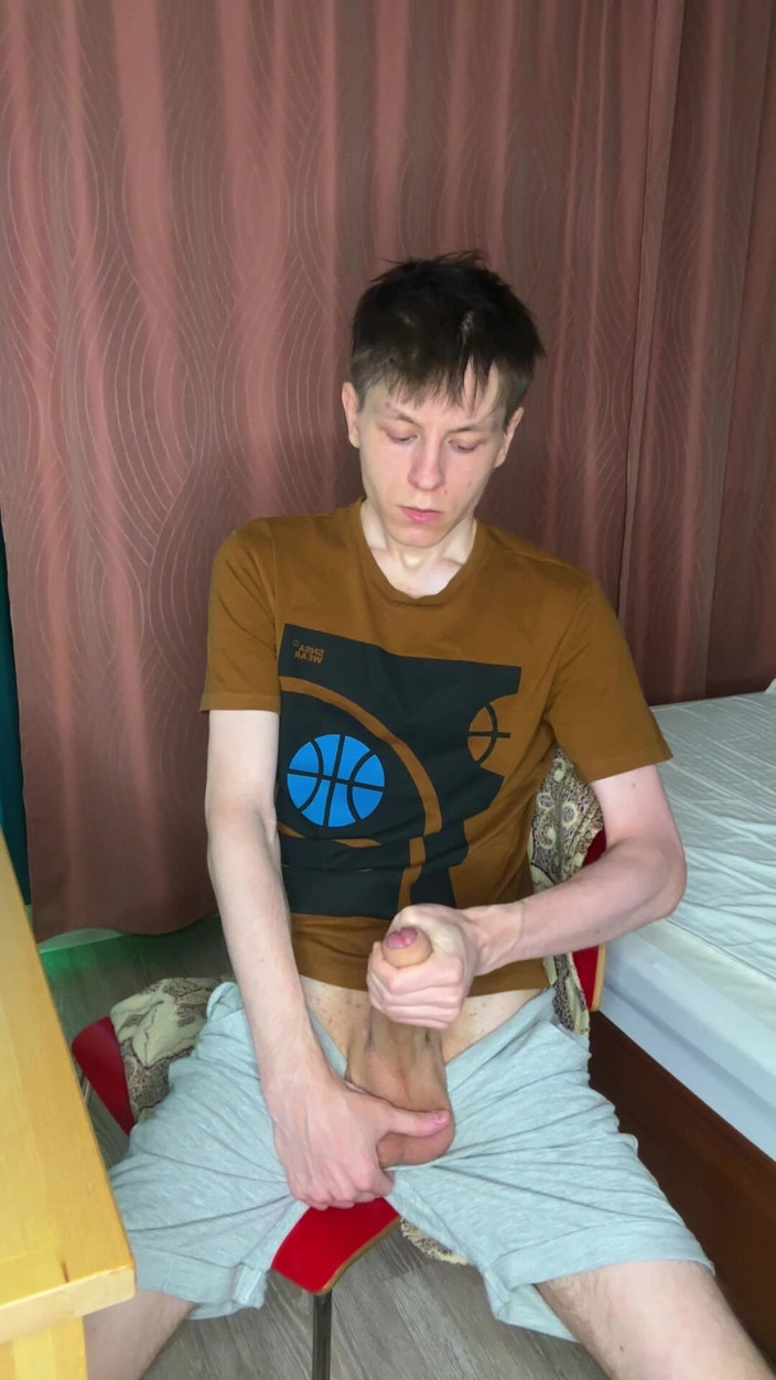 Morflot24: I Jerk off After Doing My Homework