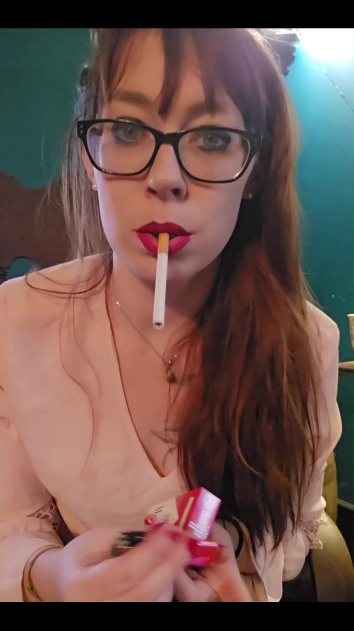 MistressThrope: How I Feel When I Get a New Carton of...