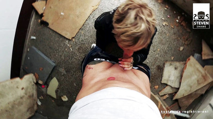 Steven Shame: La magra milf vicky Hundt: viene sbattuta all'aperto