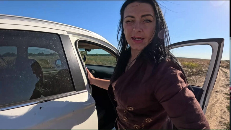 MilfyCalla: Slarvig avsugningar &amp; Stora bröst retas - Kameltån, Stönar &amp;våta fingrar