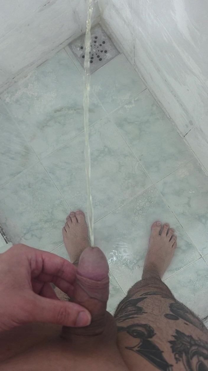 Lkdick8: Pee Fetish