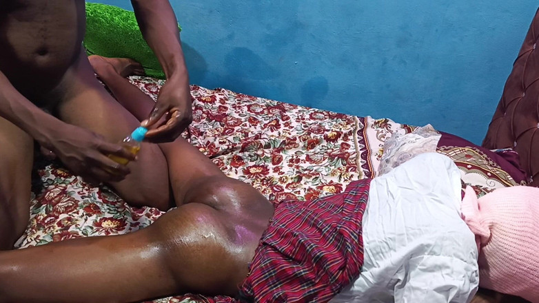 Jagabo555: Nyepong dan ngentot adik tiriku