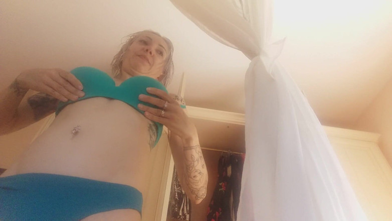 savannahamatoriale: real life: after a shower