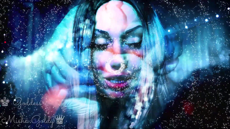 Goddess Misha Goldy: ASMR fascinant! O să mă târăsc în creierul tău și o să...