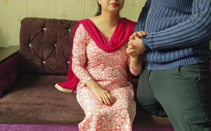 Hornycouple149: Indian Desi Teen Saara Was Seduced When a Friend Told...