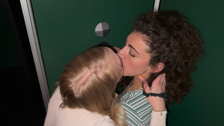 LadyAna: Gloryhole Siswet Suck Dick with Me