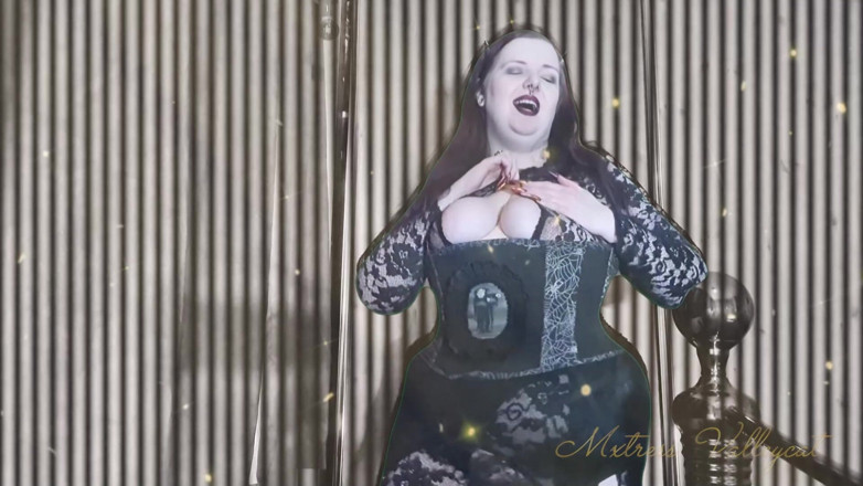 Mxtress Valleycat: Caught Stealing My Crown