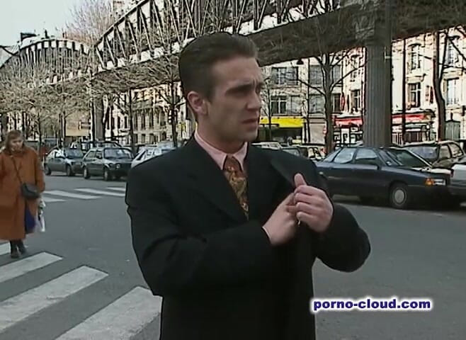 Porno Cloud: Fisting mendalam eboni pancutan mani - DVD