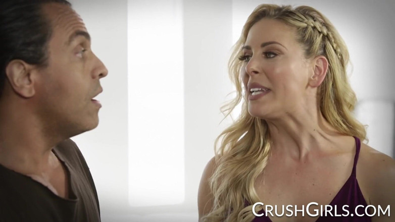 Crush Girls: Cherie Deville and her stepdaughter Honey Gold get naughty