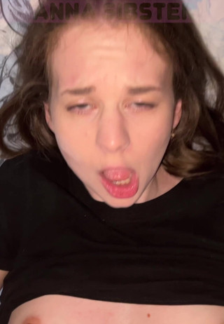 Anna Sibster: Hot sperm on my pussy