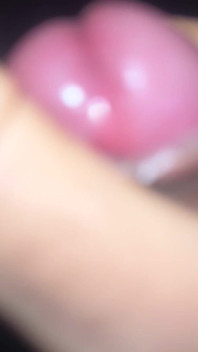 Chico Indio Masturbándose Con Polla Grande