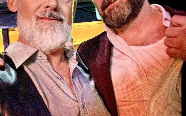 Tantric Fitness: Penis bonding, deel 1