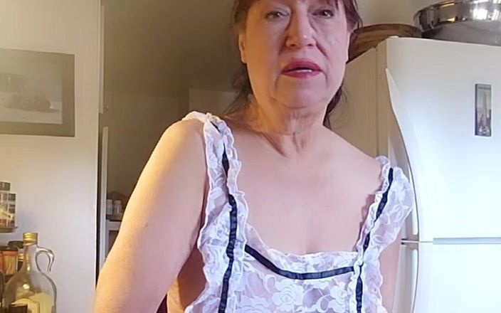 Zilah Luz: Beyaz önlüğümde yemek yapıyorum