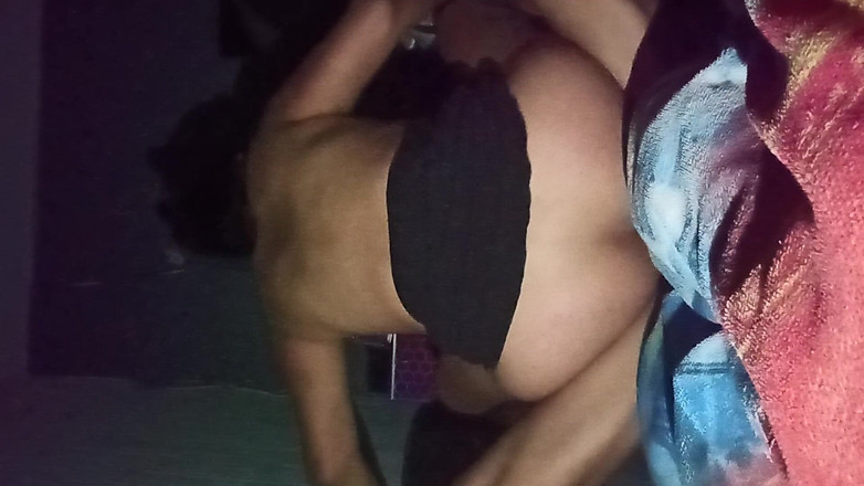 JovencitasMexicanas: Ung flicka med en perfekt kropp rider min kuk utsökt...