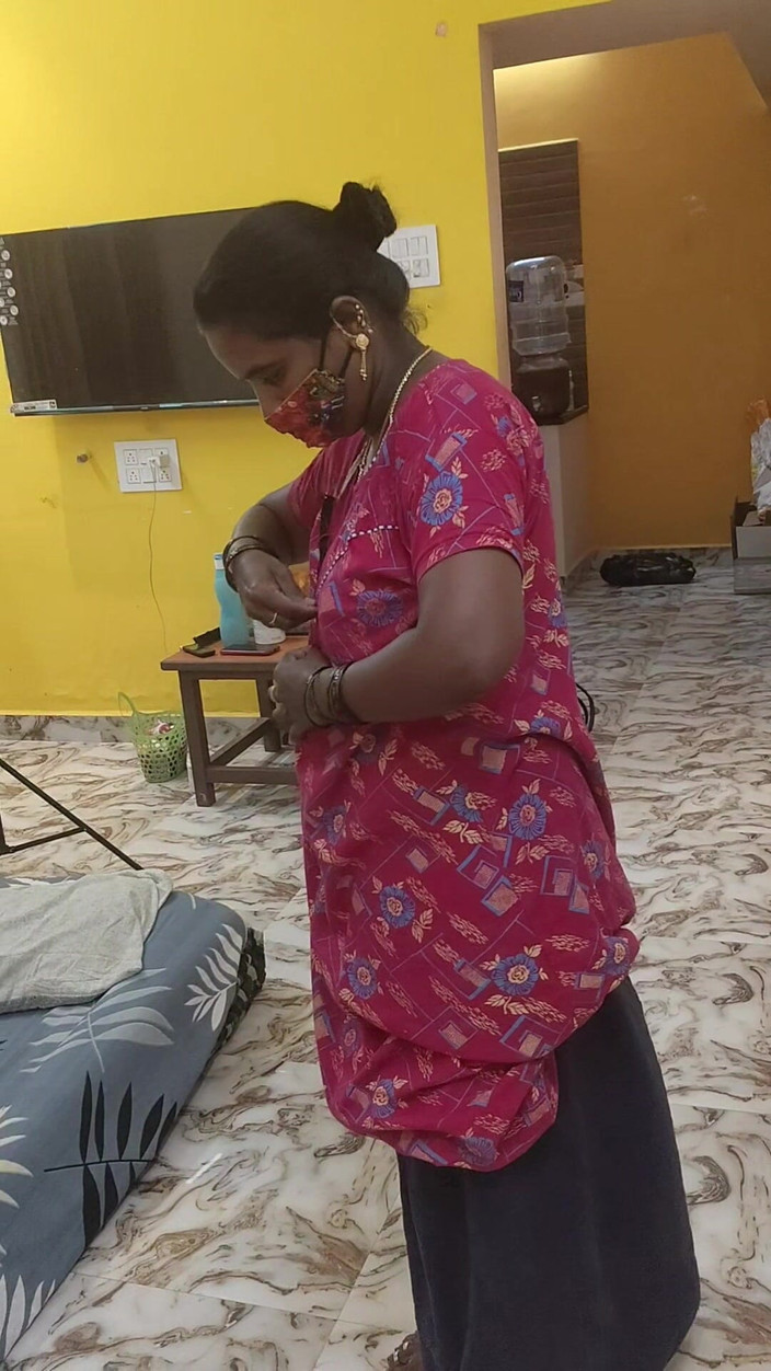 Thesana: 우유 남자, 하녀와 소유자