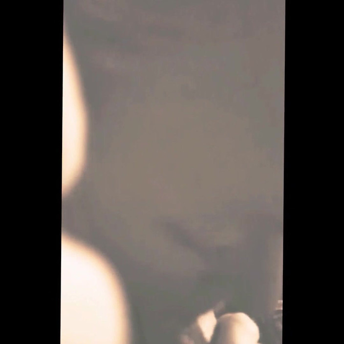 Bombstick and Trouble: Ibu tiri jalang menyelinap untuk menghisap zakar tebal saya