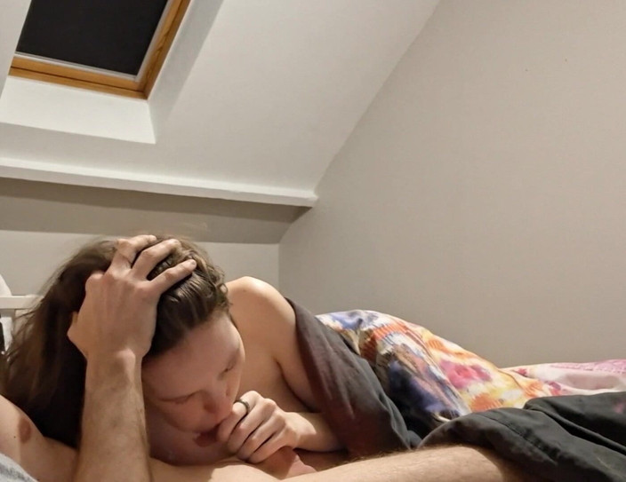 Lea27: 19 Year Old French Girl Sucks a Nice