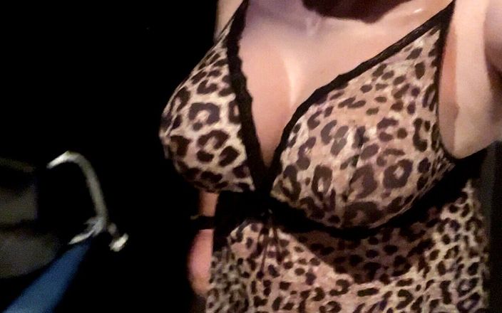 Greek cross lovers: Grecka sissy dziwka Grać z bielizną Leopard