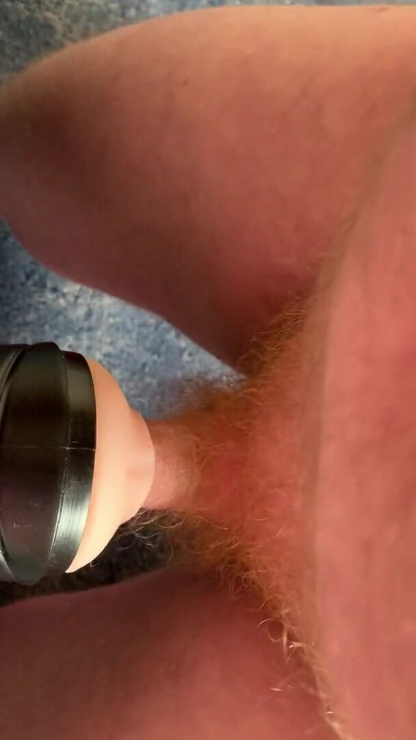 Gingerpubes: Ich ficke mein fleshlight