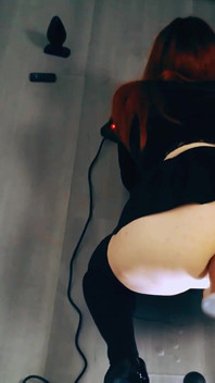 My Machine Is Fucking My Ass