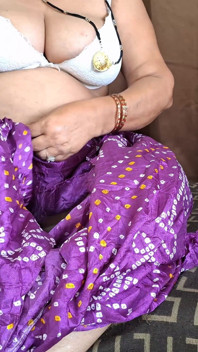 Purple Saree Love the Gujrati Bhabhi Feeling