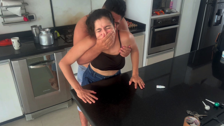 NamiQsein: 今すぐやめてください!彼は偉そうな口調で私に言う