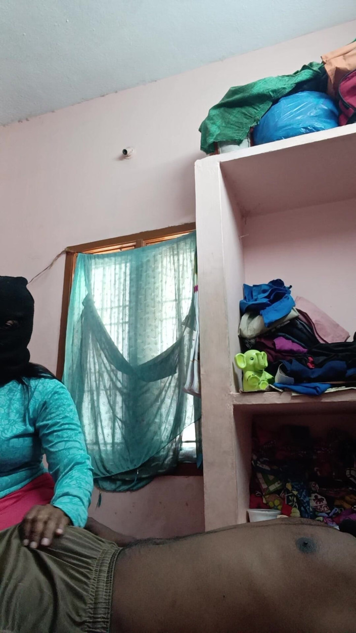 Reshmahotever: Seks dengan seorang wanita yang memerah tangan