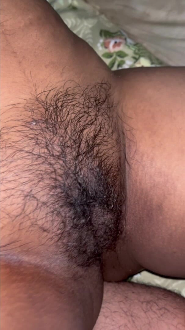 Neetu Sharma: 배다른 오빠 의붓여친