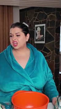 Meet & Eat My in-laws - Sydney Screams Is Finally Meeting Her Husband's Folks and It Goes so Poorly That She Eats Them
