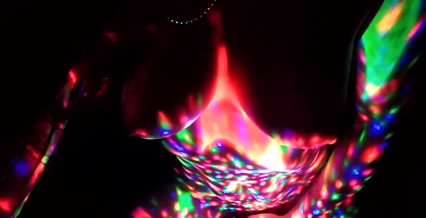 AdalynnX: Dancing and rubbing my horny body in the dark with...